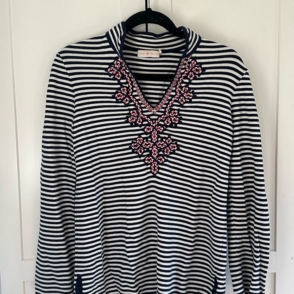 Tory Burch Black and White Graphic Long Sleeve Sweatshirt